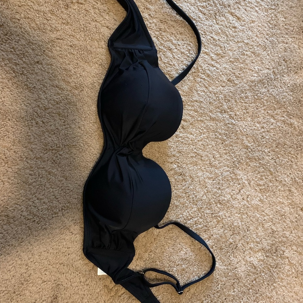 36D~ push-up swim top, never worn